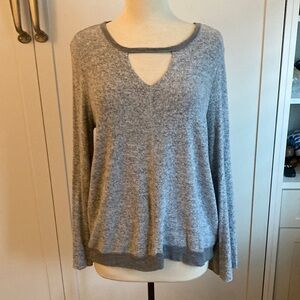 Cupio Gray Long Sleeve Sweater with Keyhole Detail